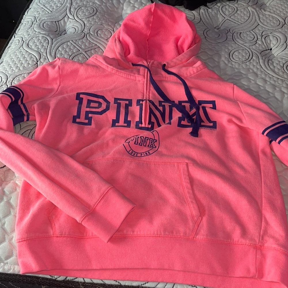 size L, PINK half zip